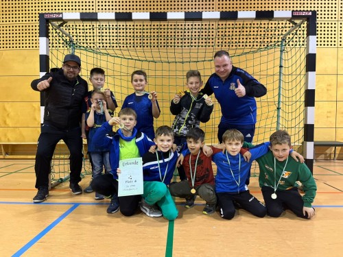 Unsere EII - Junioren beim Hallenturnier des SV Moßbach zu Gast...