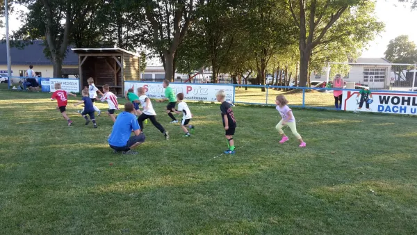 Juniorentraining mit dem DFB- Mobil