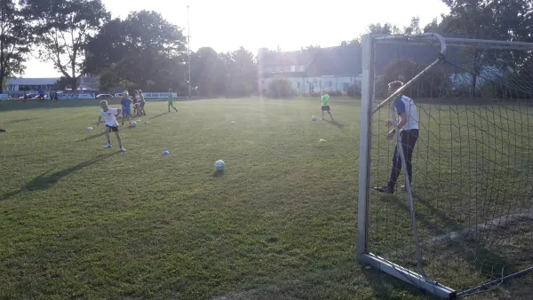 Juniorentraining mit dem DFB- Mobil