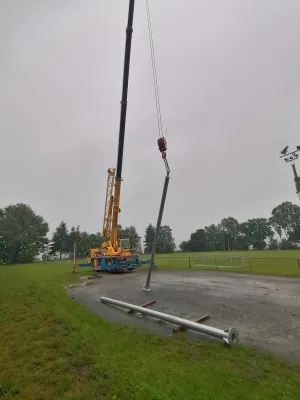 1. Teilprojekt- Flutlichtmasten setzen