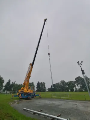 1. Teilprojekt- Flutlichtmasten setzen