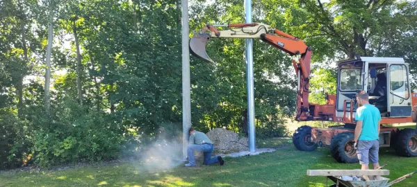 1. Teilprojekt- Flutlichtmasten setzen